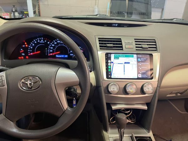 Toyota Camry 2007–2011 Wireless CarPlay & Android Auto Stereo Receiver with 9" Touchscreen