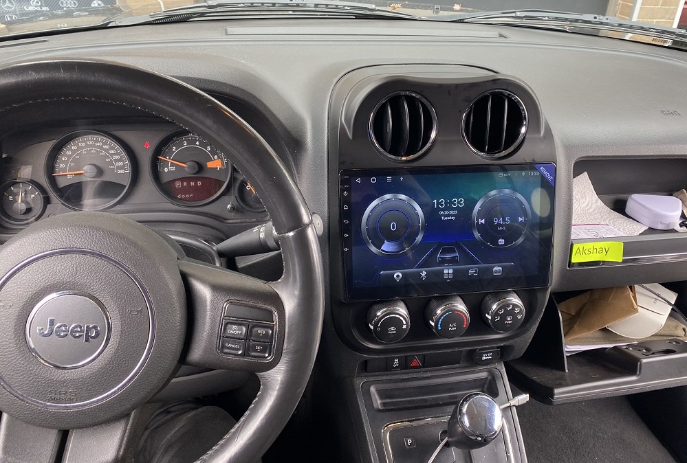 Jeep Compass or Patriot 2010 - 2016 Wireless CarPlay & Android Auto Stereo Receiver