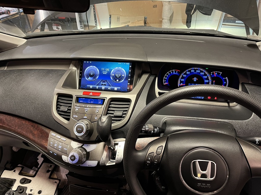 2004 Honda Odyssey (JDM) Apple CarPlay Stereo Installation