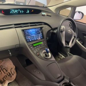 2010–2015 Toyota Prius (JDM) Apple CarPlay Stereo Installation