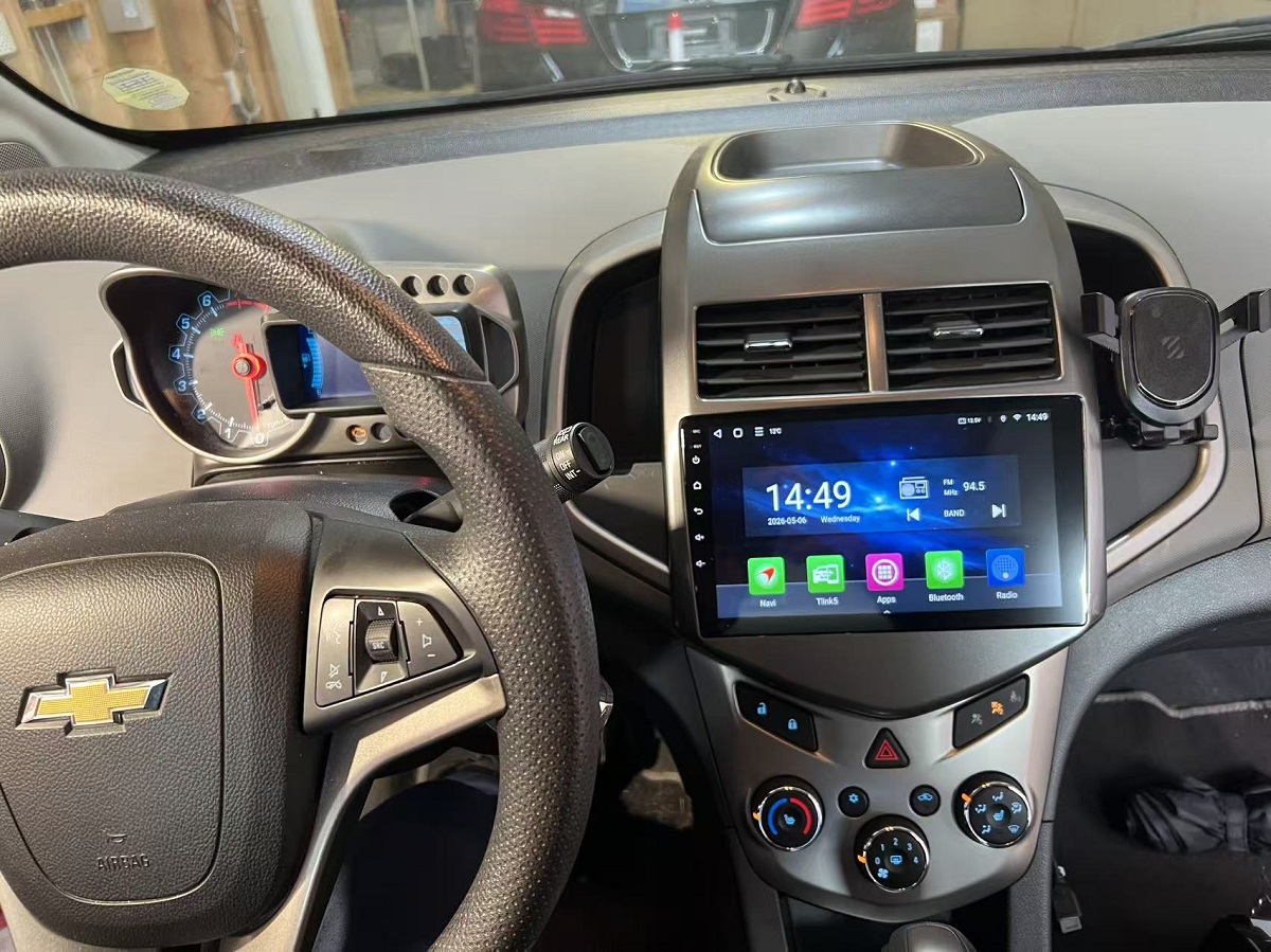 2012–2015 Chevrolet Sonic 9-inch wireless CarPlay stereo