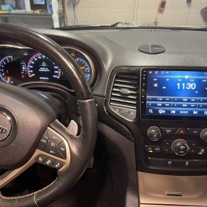 2014–2018 Jeep Grand Cherokee 10-inch CarPlay stereo installation