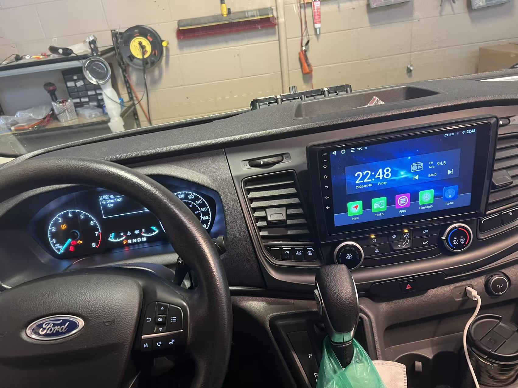 2020–2024 Ford Transit 10-inch wireless CarPlay stereo installation